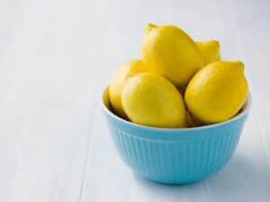 bowl of lemons